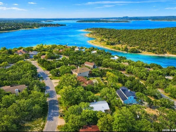 520 Lake Frst, Canyon Lake, TX 78133