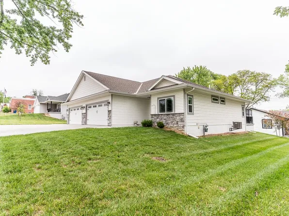 111 S Vine St, Glenwood, IA 51534