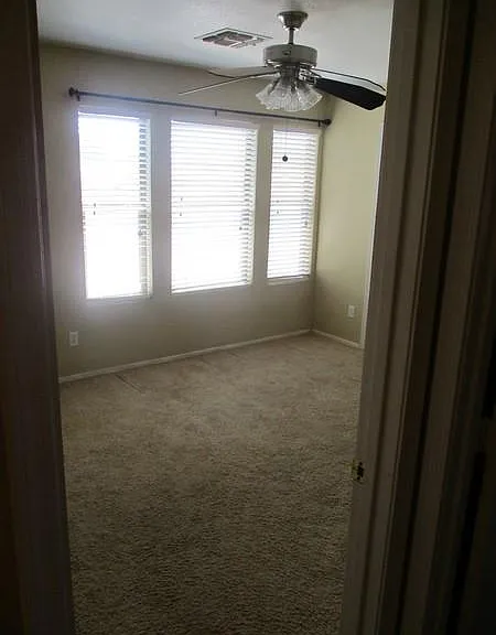 642 S Concord St — Photo 3