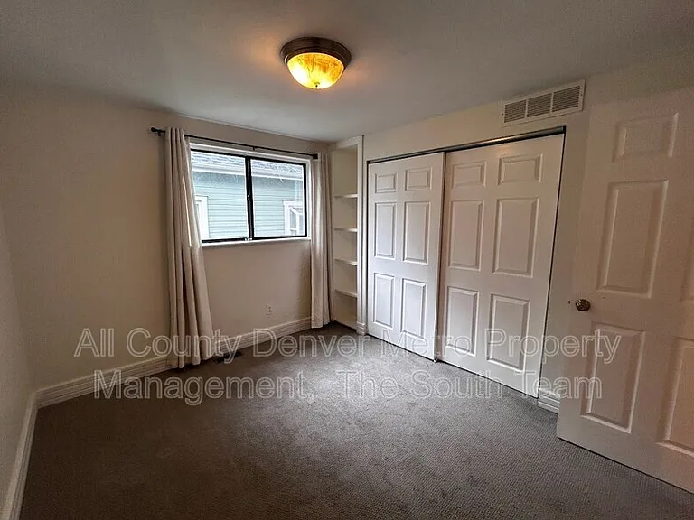 2820 S Acoma St — Photo 6