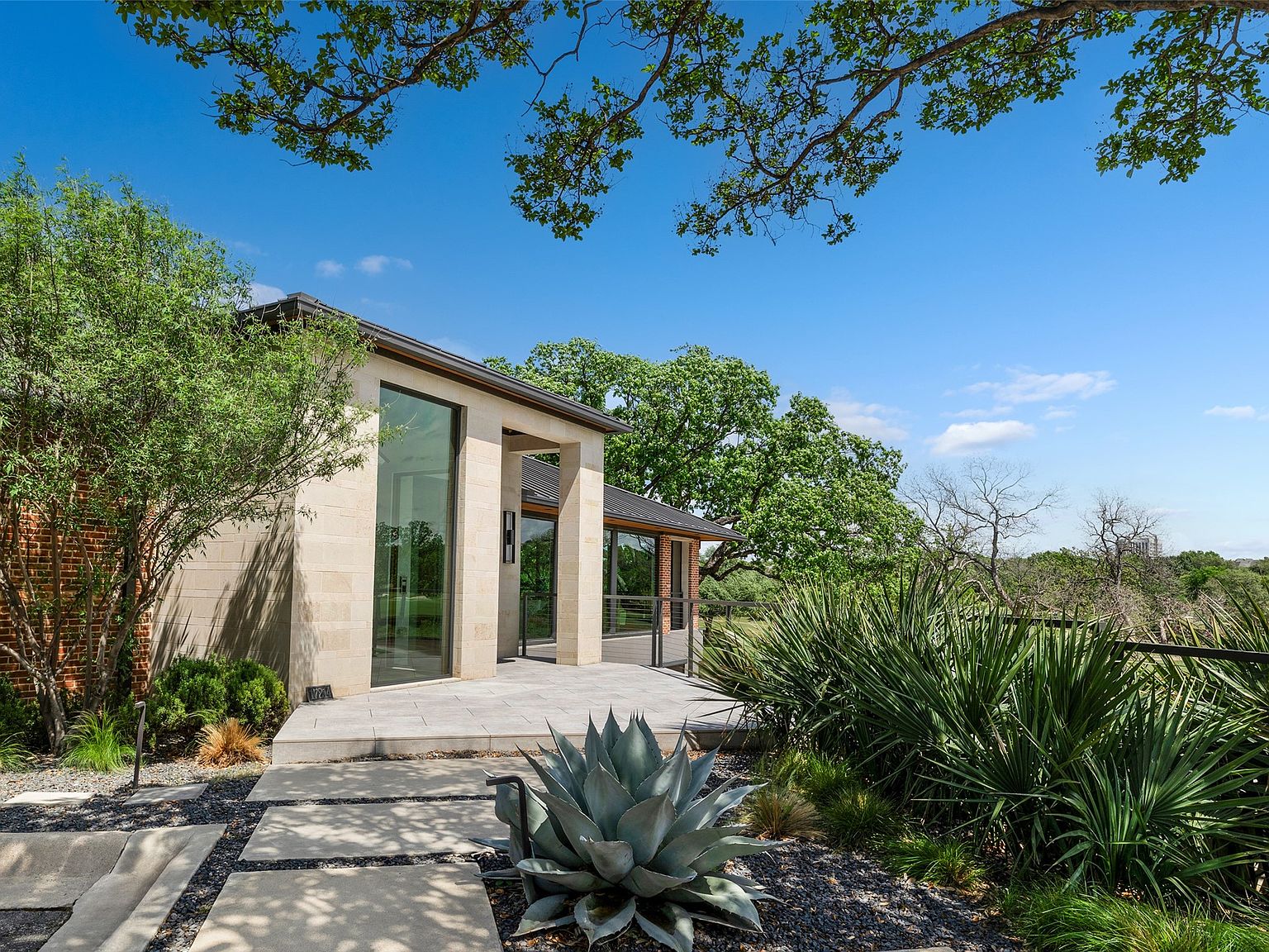 17214 Club Hill Dr