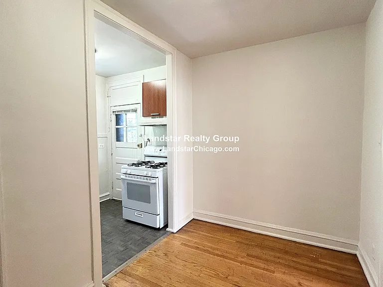 826 S Austin Blvd #2N — Photo 7