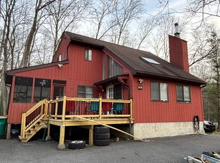 132 Somerset Dr, East Stroudsburg, PA 18301