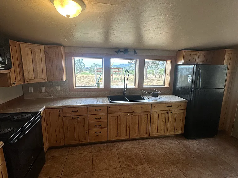 78001 Basalt Rd — Photo 4