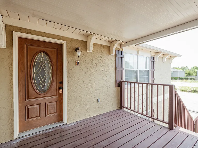 719 S Berthe Ave #8 — Photo 1