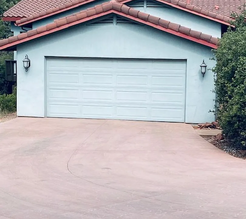 255 Canyon Dr