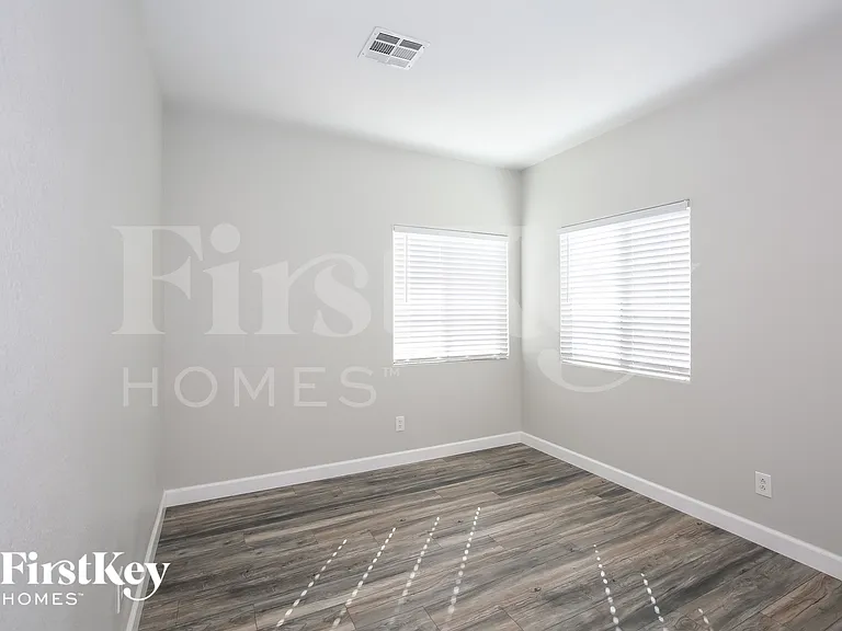 6138 Sydney Bay Ct — Photo 13