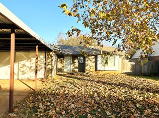 2112 Kings Rd, Moore, OK 73160