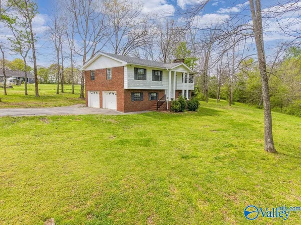 1972 Main St E, Rainsville, AL 35986