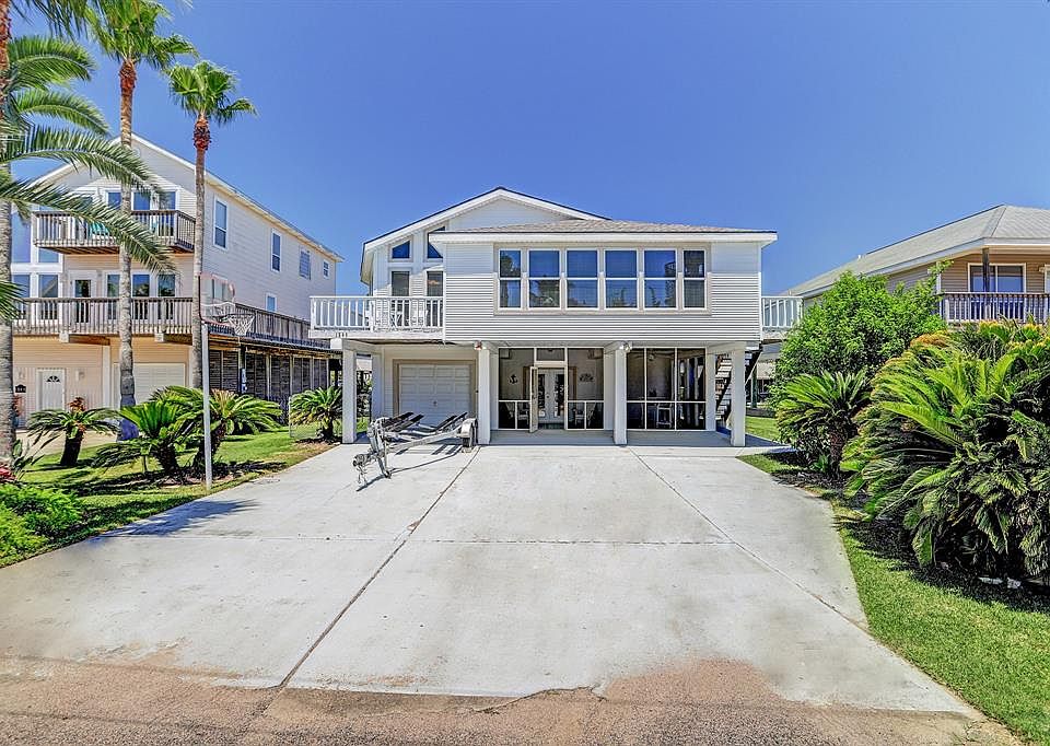 1246 Oahu Dr, Tiki Island, TX 77554 Zillow