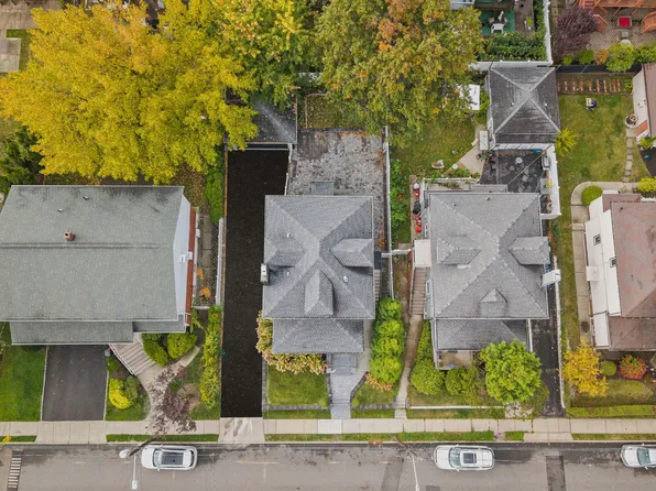 54 Lawton Avenue image 23 of 26