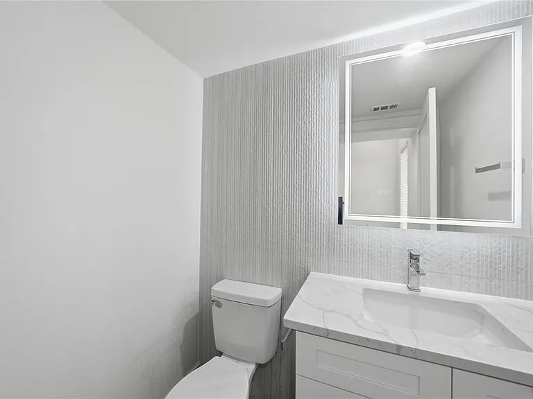 7207 Mohawk Dr #106 — Photo 8
