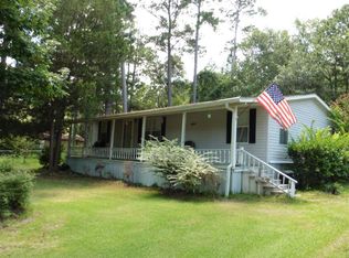 115 Pinetree Ln, Hemphill, TX 75948