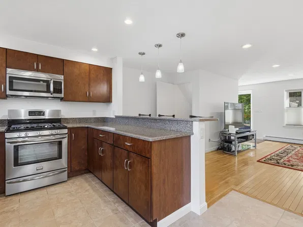 1170 Wilson Rd APT 55, Fall River, MA 02720