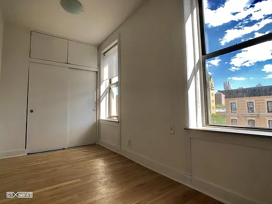 Rented by Citi Habitats | media 33