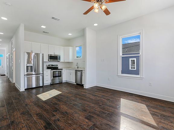 2nd image of 3231 Saint Claude Ave #3231