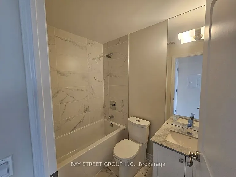 9075 Jane St #2009 — Photo 13