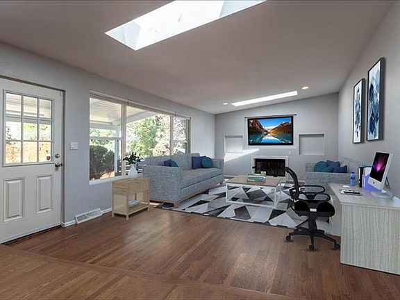 2nd image of 3601 S Hillcrest Dr