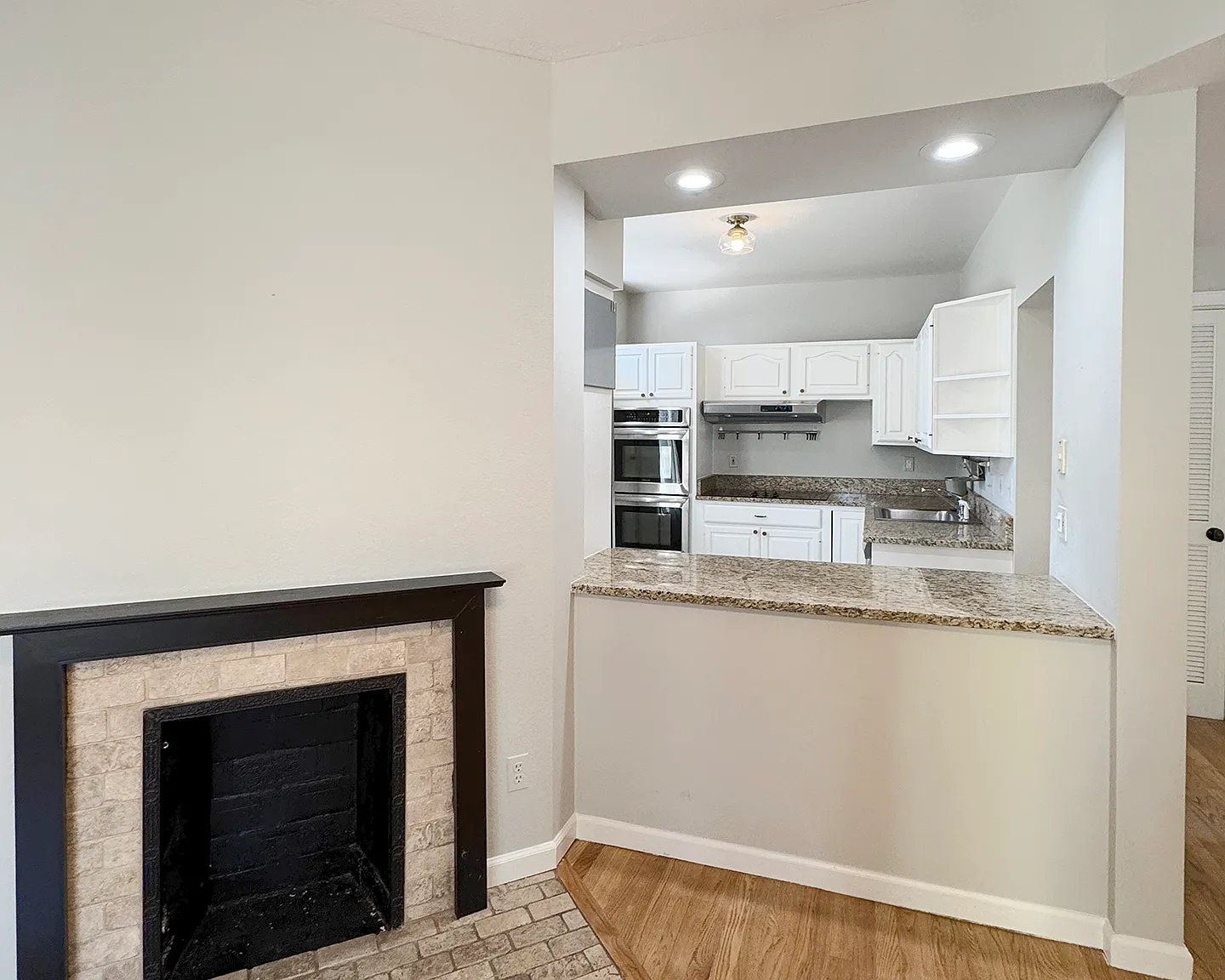 1 bed, 1252 sqft, $2,295 — Photo 4