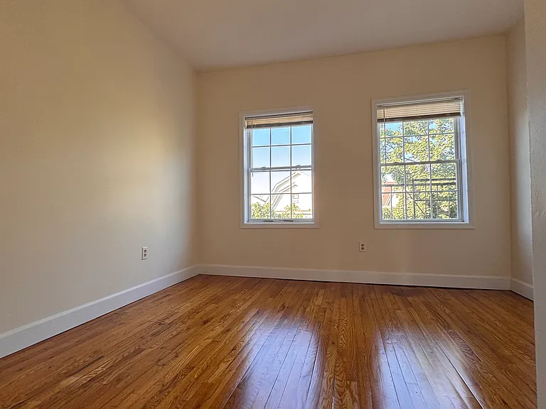 226 Linden Ave #3L — Photo 17