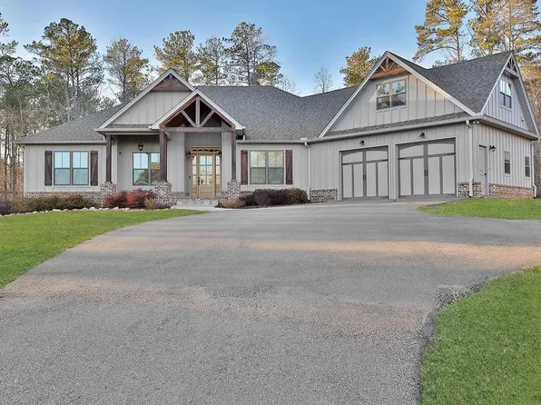 714 Cove Lake Dr, Marble Hill, GA 30148