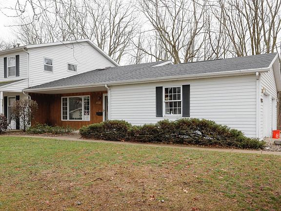 10243 Cricklewood Ct-102