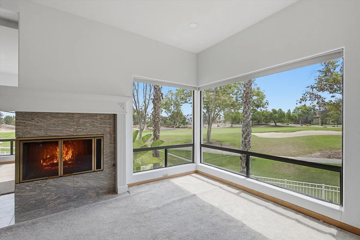 2 bed, 1316 sqft, $3,800 — Photo 2