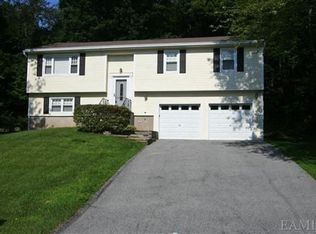 3125 Poplar St, Yorktown Heights, NY 10598