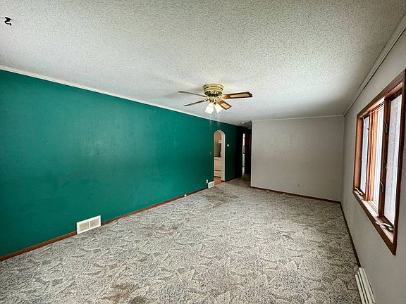5th image of 520 2nd Ave W