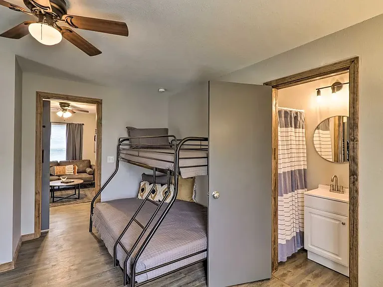 204 W Trish Knight St — Photo 16