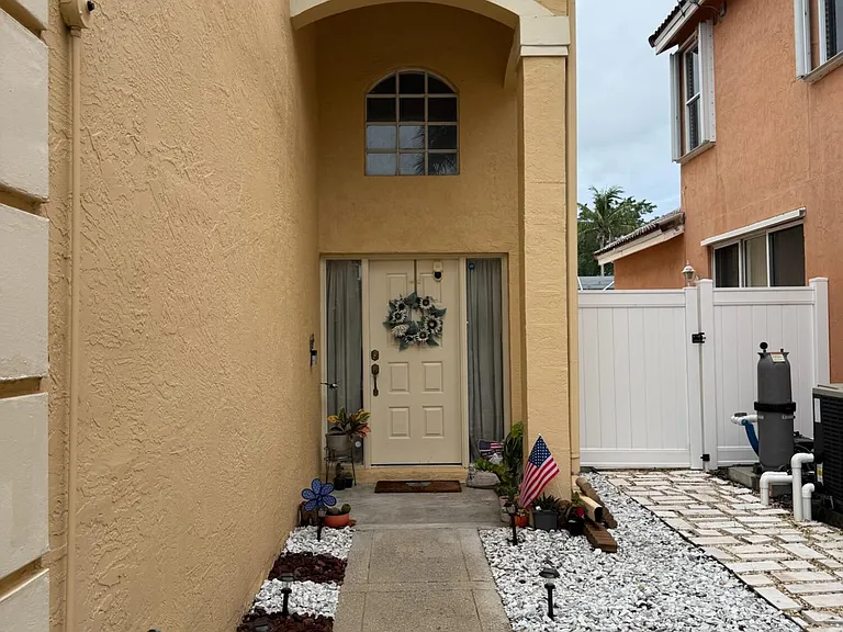 7418 Wescott Ter — Photo 4