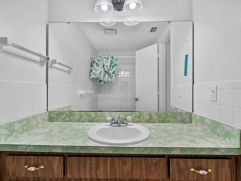 9954 Larkdale Ct — Photo 24