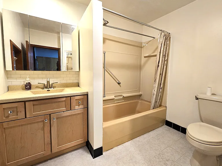 2726 S Princeton Ave #2 — Photo 13