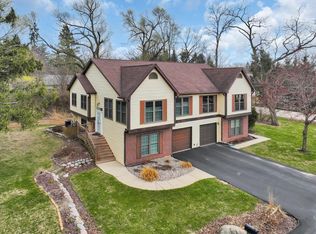 481 W South St #1B, Lake Geneva, WI 53147