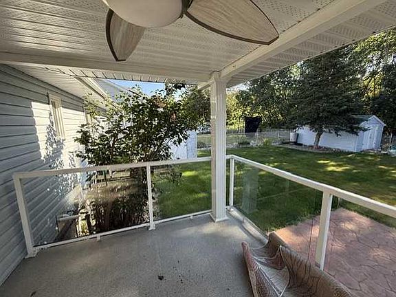 3rd image of 6929 W 99th St