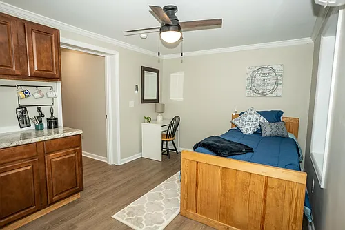 947 Spring St #4 Photo 1