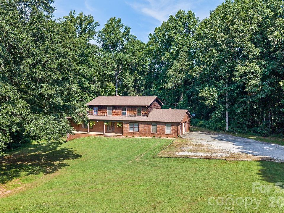 1st image of 94 Stone Dr