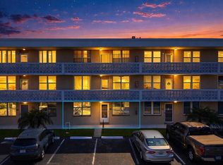 5095 Bay St NE APT 110, Saint Petersburg, FL 33703