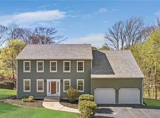 272 Laurel Ridge Ln, North Kingstown, RI 02852