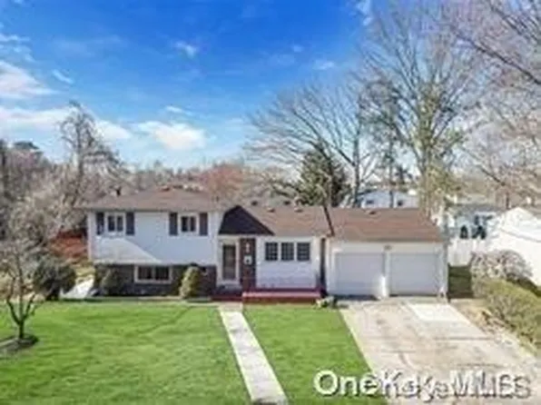 23 Dix Street, Deer Park, NY 11729