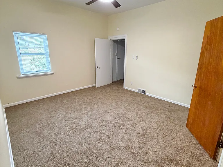 1412 Main St #2 — Photo 24