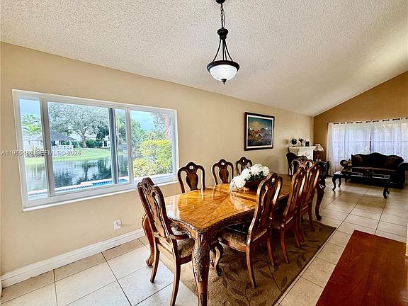 5th image of 2865 Begonia Way #0