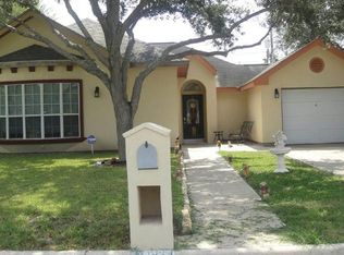 1954 Royal Palm Dr, Mercedes, TX 78570