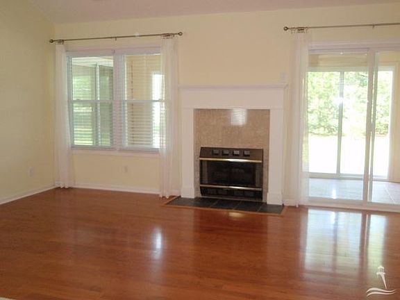 2nd image of 18 SE Forest Oaks Drive