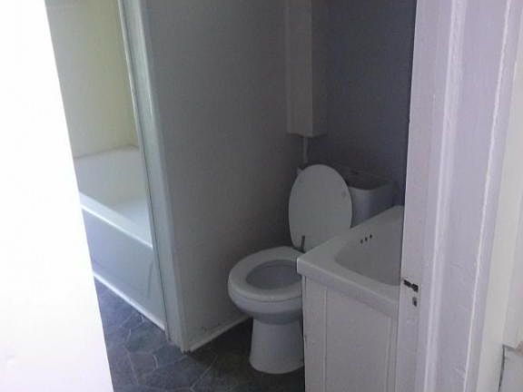 3rd image of 513 Wetmore St Floor 3