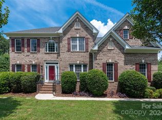11505 Shimmering Lake Dr, Charlotte, NC 28214