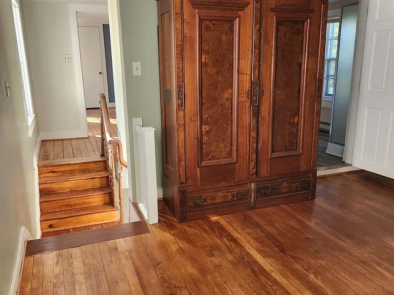 1520 Ridout Ln — Photo 21