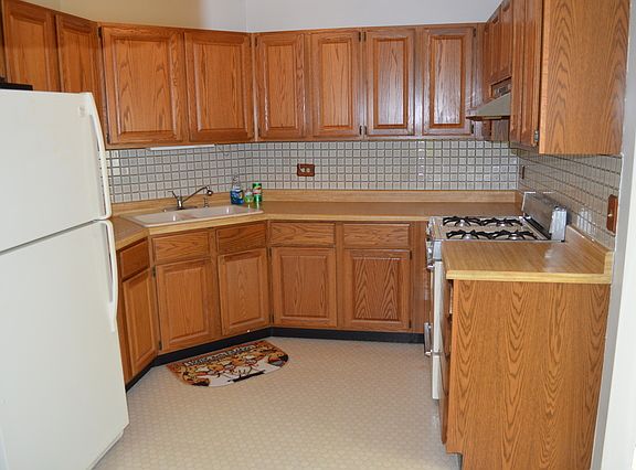 4th image of 913 Longboat Ln