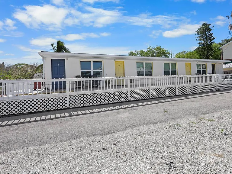 407 Mango Ave #1 — Photo 13