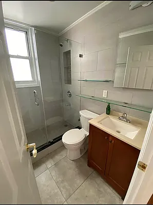 Rented by Hudson Exclusive Inc | media 27